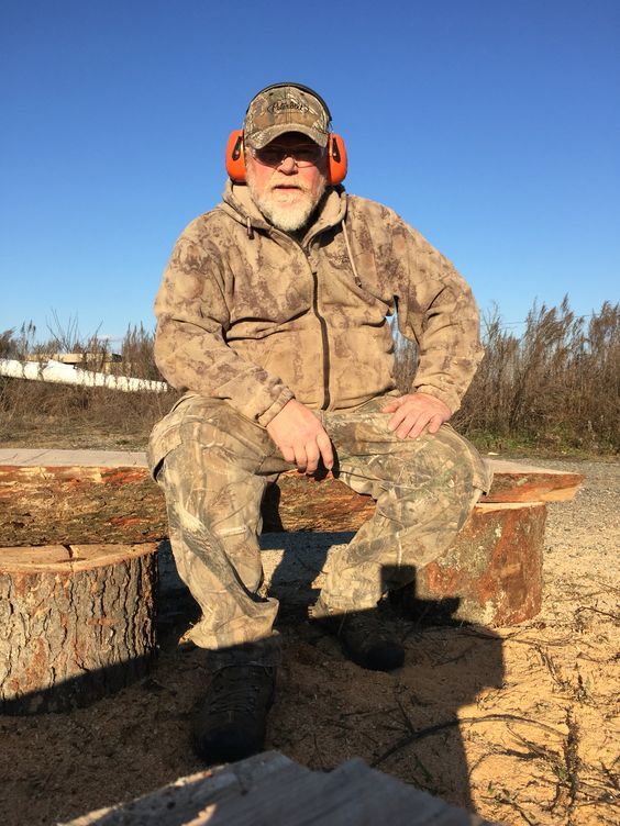 Théo Fraikin, Gründer TOP HOLZ, im Feld